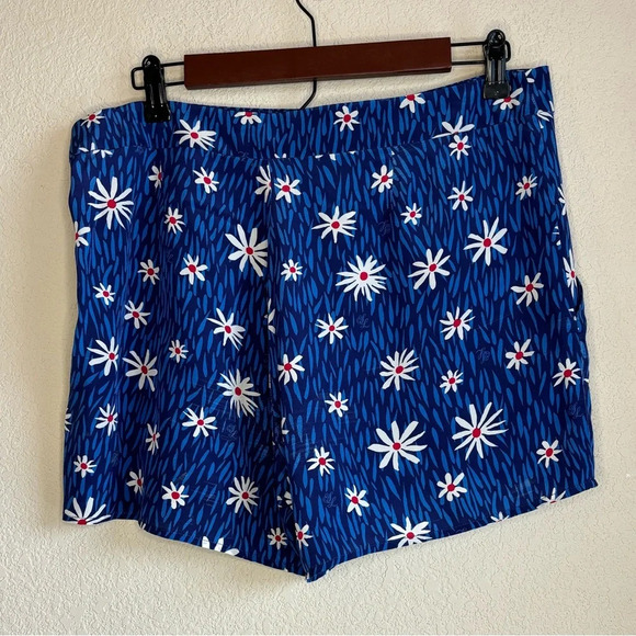 Nieves Lavi 100% Silk Floral Shorts - Picture 5 of 7